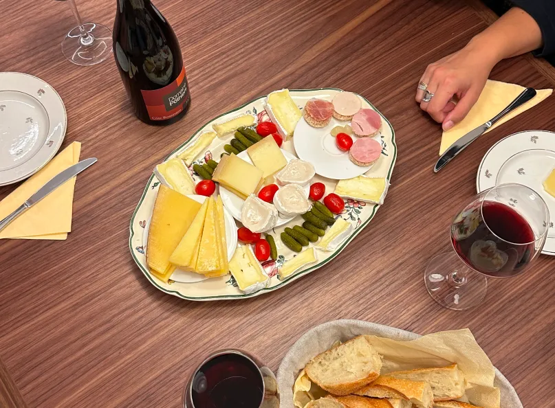 Service - Hotel Joli Môme