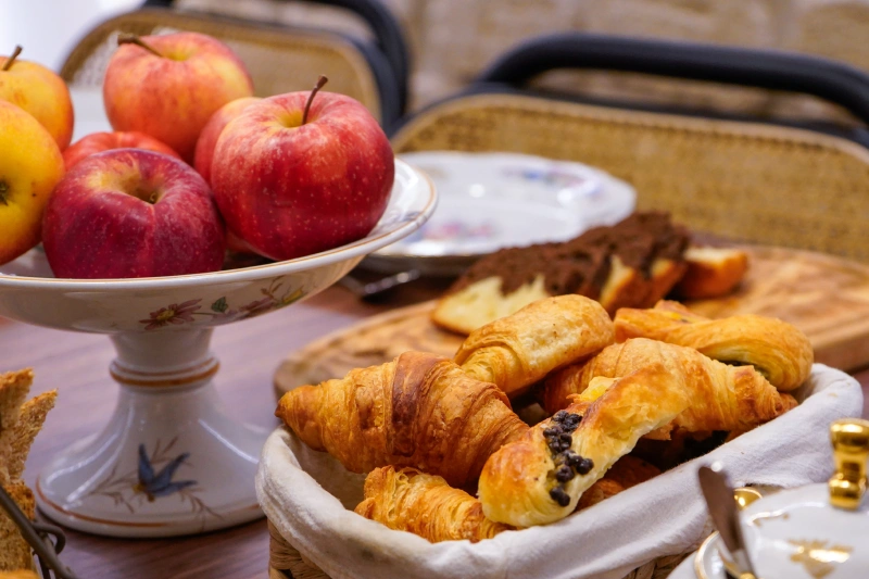 Breakfast - Joli Môme
