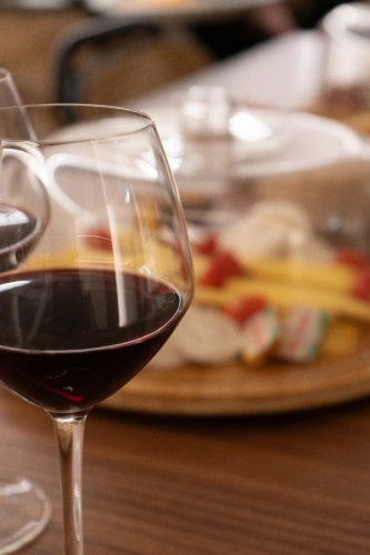 Apéritif vins et fromages - Hôtel Joli Môme Batignolles